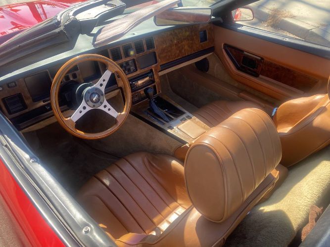 Chevrolet-Corvette-1987-Red-Saddle-Leather-6