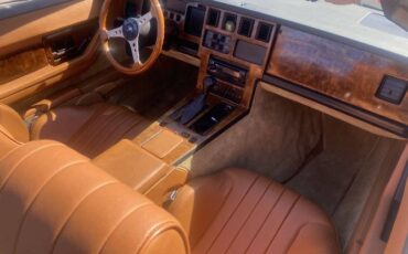 Chevrolet-Corvette-1987-Red-Saddle-Leather-8