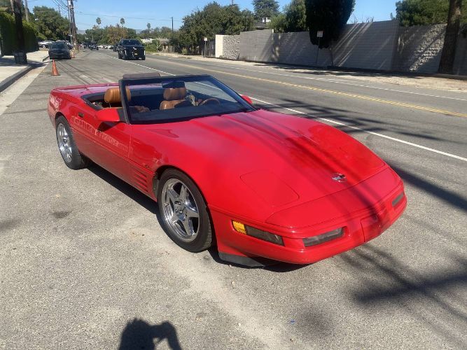 Chevrolet-Corvette-1987-Red-Saddle-Leather-9