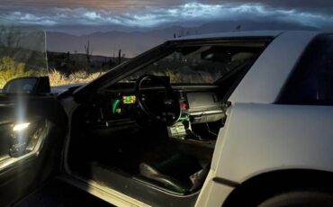 Chevrolet-Corvette-1987-White-1