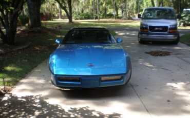 Chevrolet-Corvette-1987-blue