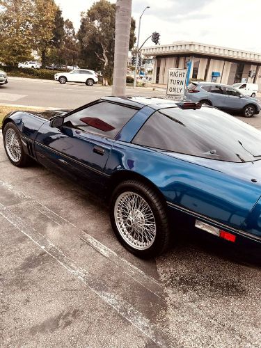 Chevrolet-Corvette-1988-Blue-3