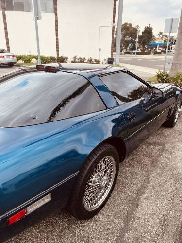 Chevrolet-Corvette-1988-Blue-4