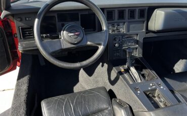 Chevrolet-Corvette-1988-Bright-Red-Black-15