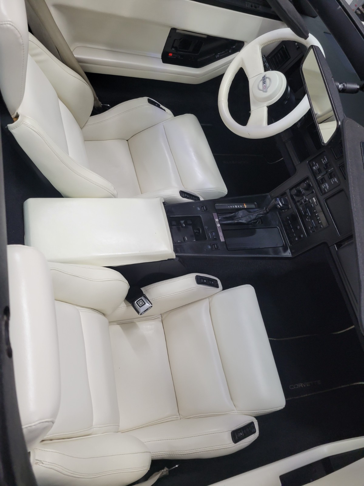 Chevrolet-Corvette-1988-Coupe-20