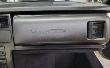 Chevrolet-Corvette-1988-Coupe-29