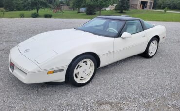 Chevrolet-Corvette-1988-Coupe