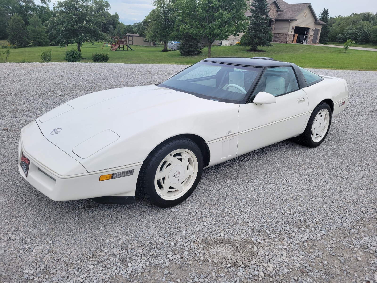 Chevrolet-Corvette-1988-Coupe