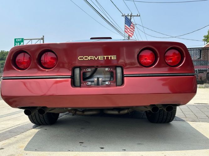 Chevrolet-Corvette-1988-Dark-Red-Metallic-Gray-Leather-28