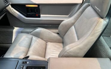 Chevrolet-Corvette-1988-Dark-Red-Metallic-Gray-Leather-34