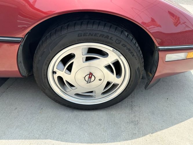 Chevrolet-Corvette-1988-Dark-Red-Metallic-Gray-Leather-44