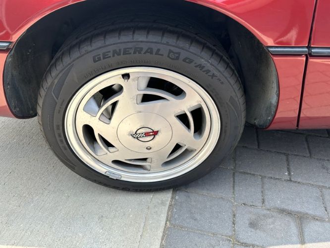 Chevrolet-Corvette-1988-Dark-Red-Metallic-Gray-Leather-45