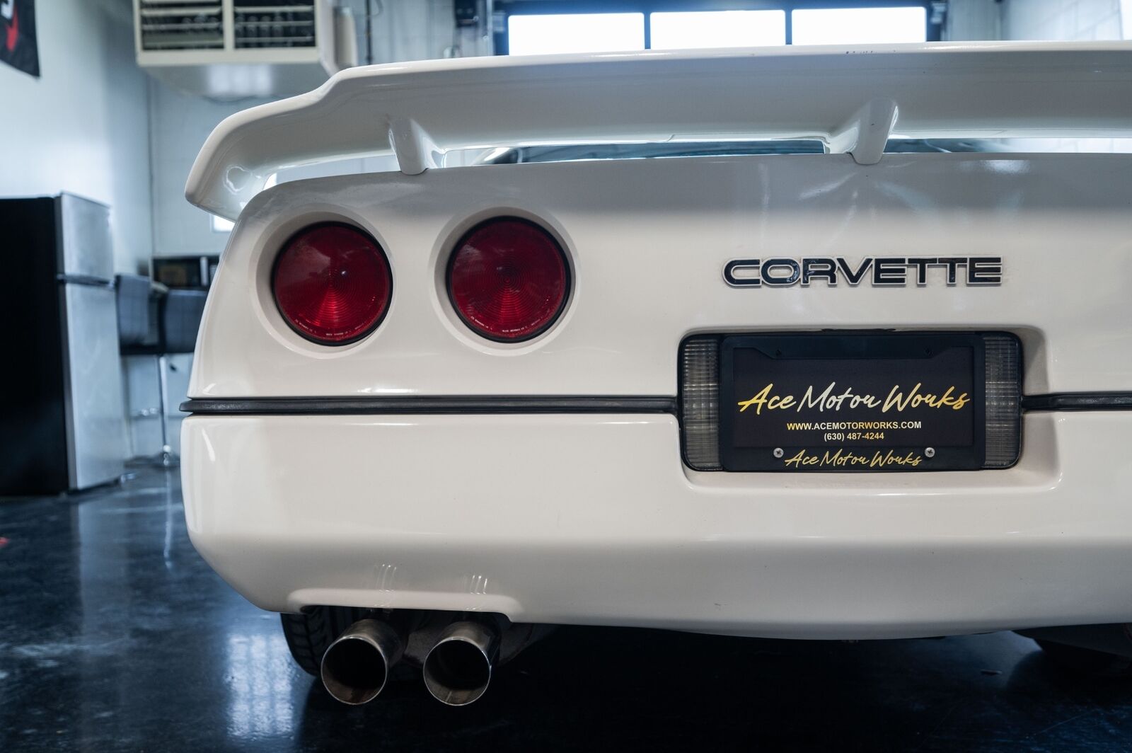 Chevrolet-Corvette-1988-Hatchback-14