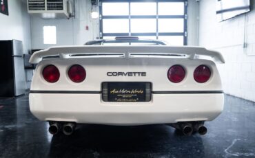 Chevrolet-Corvette-1988-Hatchback-16