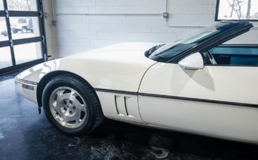 Chevrolet-Corvette-1988-Hatchback-3