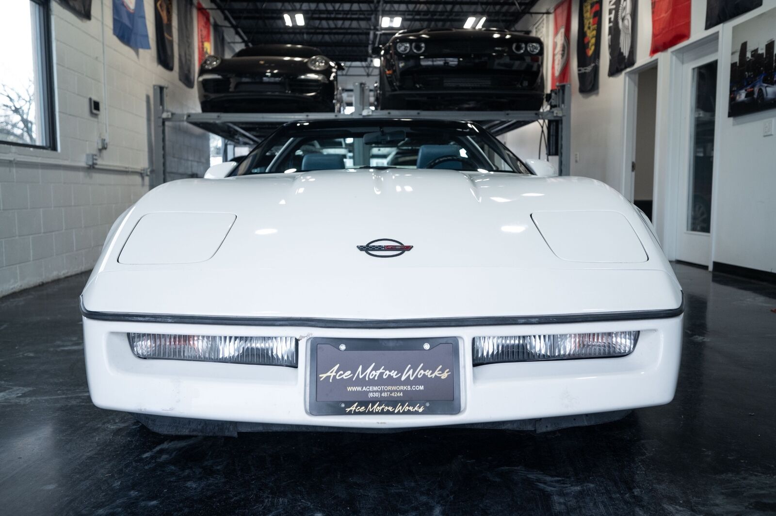 Chevrolet-Corvette-1988-Hatchback-32