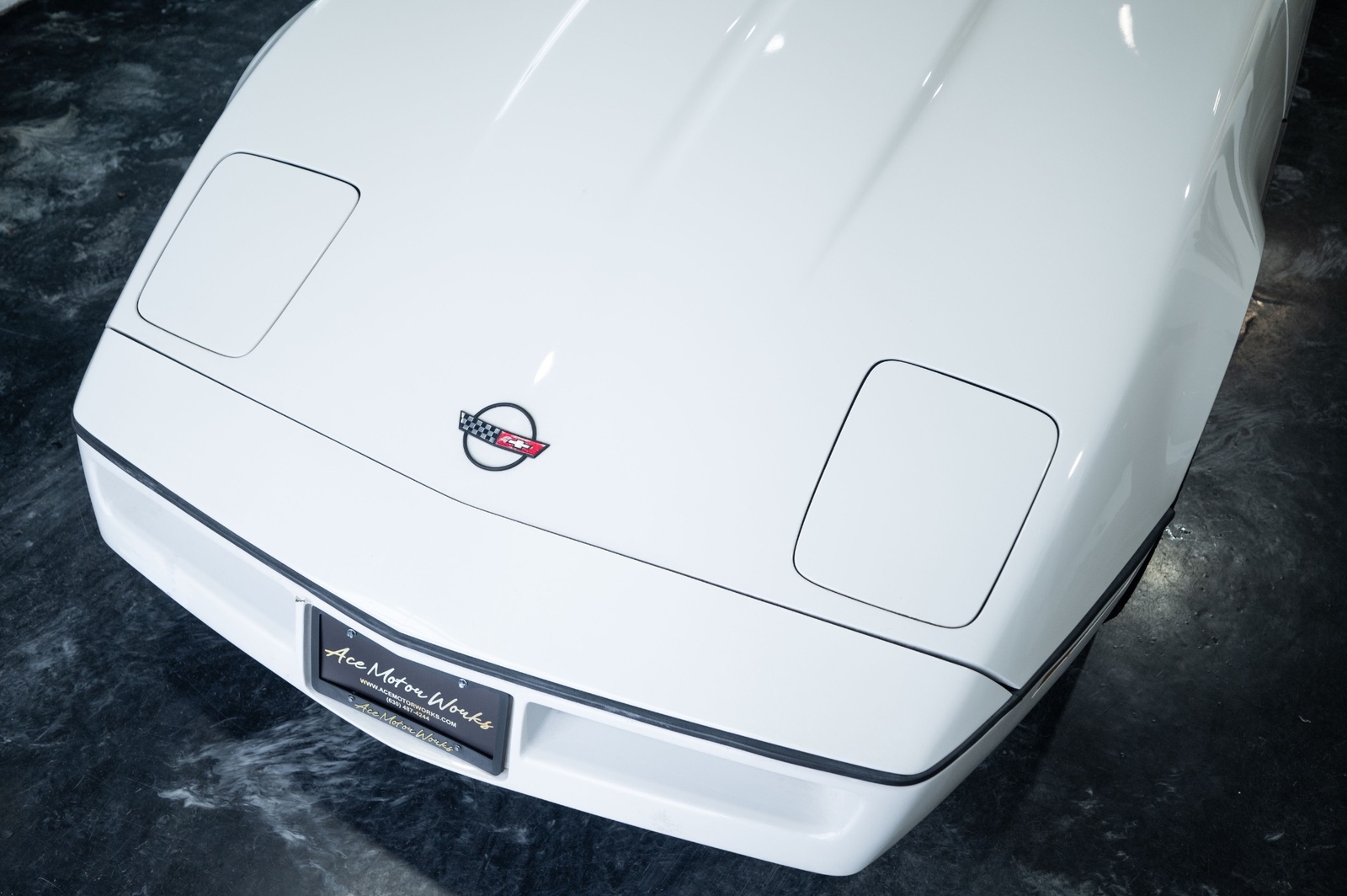 Chevrolet-Corvette-1988-Hatchback-33