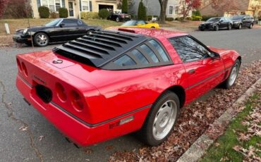 Chevrolet-Corvette-1988-Red-1