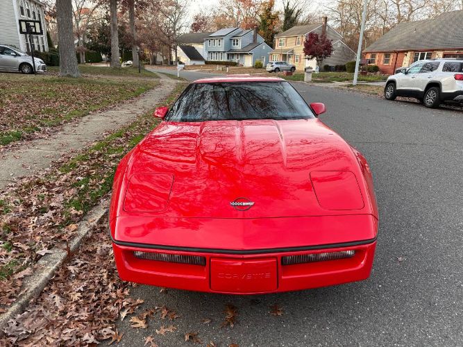 Chevrolet-Corvette-1988-Red-15