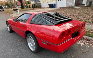 Chevrolet-Corvette-1988-Red-3