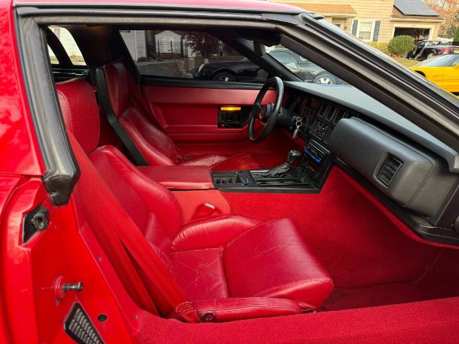 Chevrolet-Corvette-1988-Red-6