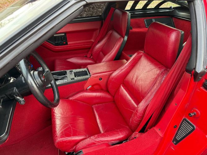 Chevrolet-Corvette-1988-Red-8