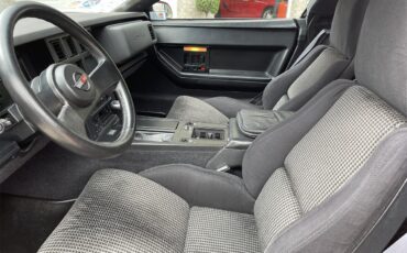 Chevrolet-Corvette-1988-Red-Gray-10