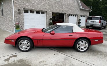 Chevrolet-Corvette-1988-Red-Gray-4
