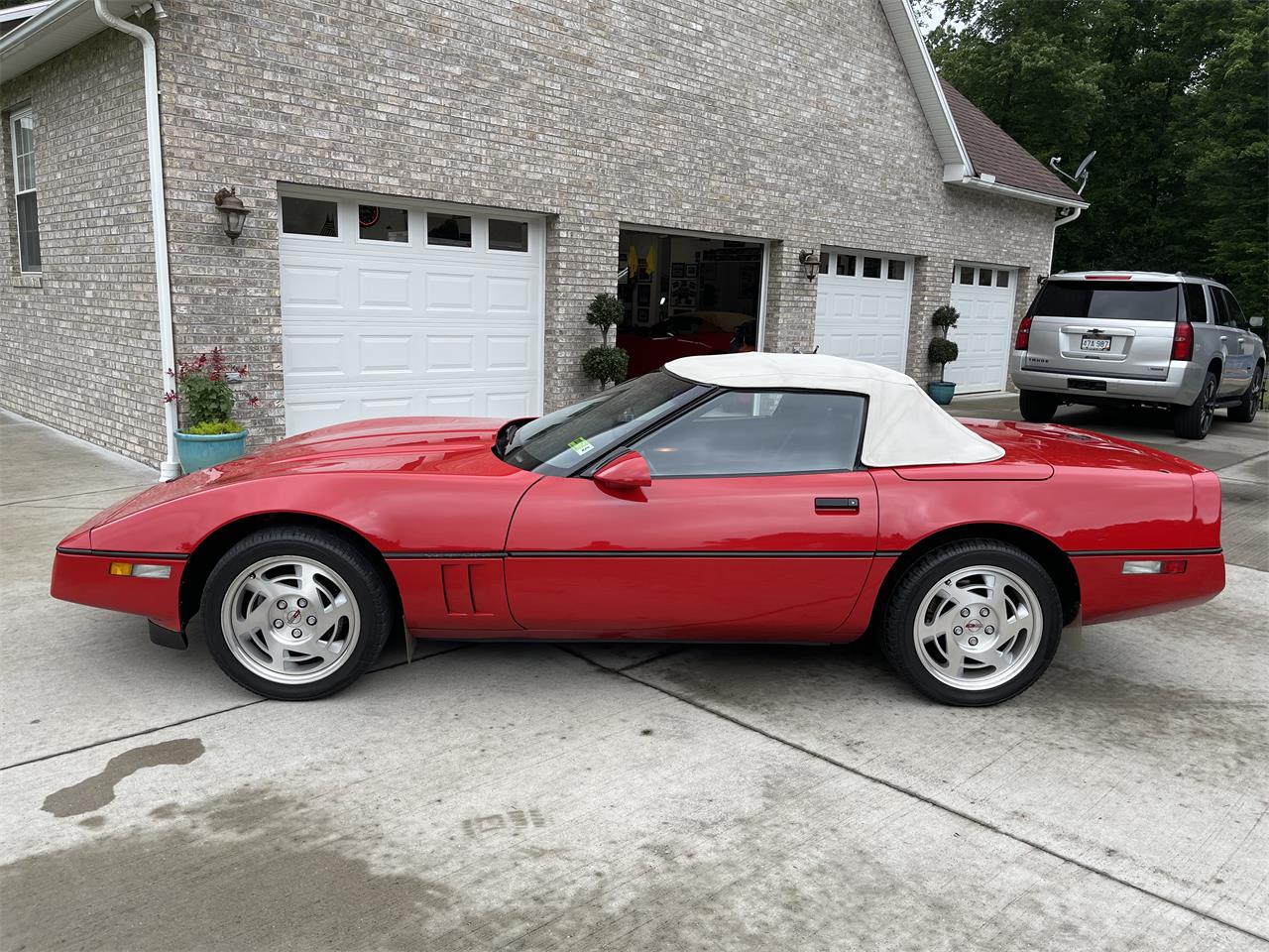 Chevrolet-Corvette-1988-Red-Gray-4