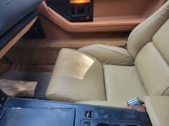 Chevrolet-Corvette-1988-RedTan-Top-Tan-10