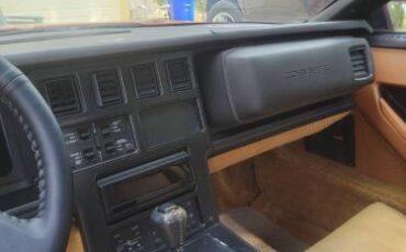 Chevrolet-Corvette-1988-RedTan-Top-Tan-7