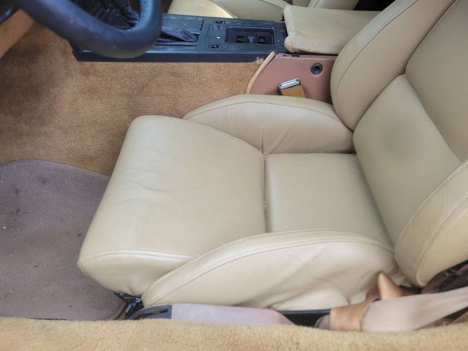 Chevrolet-Corvette-1988-RedTan-Top-Tan-9