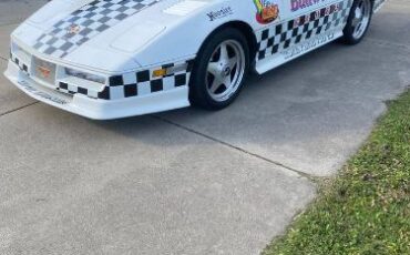Chevrolet-Corvette-1988-White-2
