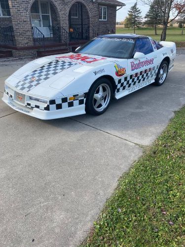 Chevrolet-Corvette-1988-White-2