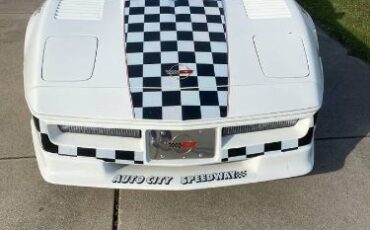 Chevrolet-Corvette-1988-White-4