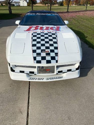 Chevrolet-Corvette-1988-White-4