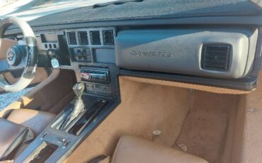 Chevrolet-Corvette-1988-White-7