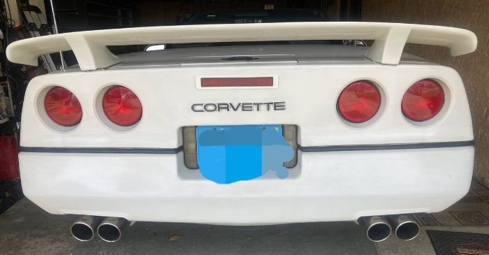 Chevrolet-Corvette-1988-White-Red-1
