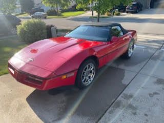Chevrolet-Corvette-1989-11