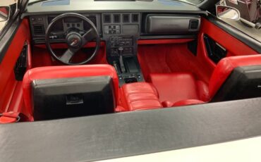 Chevrolet-Corvette-1989-2