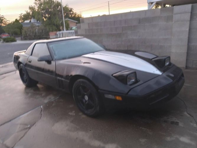 Chevrolet-Corvette-1989-3