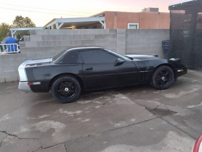 Chevrolet-Corvette-1989-4