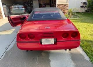 Chevrolet-Corvette-1989-4