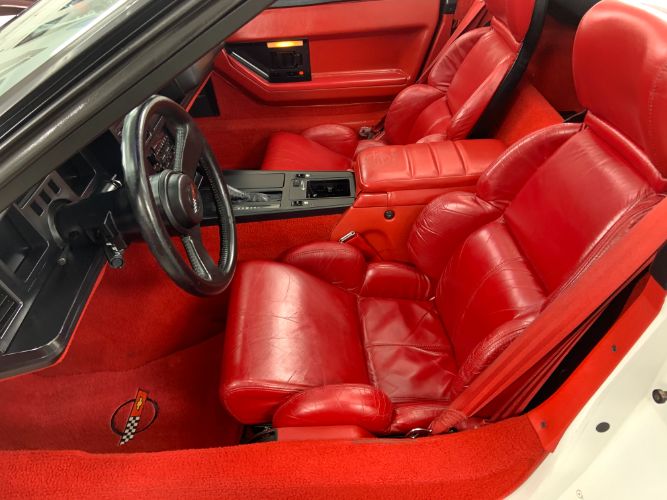 Chevrolet-Corvette-1989-5