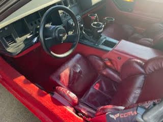 Chevrolet-Corvette-1989-5
