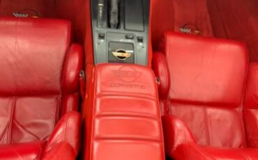 Chevrolet-Corvette-1989-6