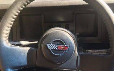 Chevrolet-Corvette-1989-Burgundy-Black-11