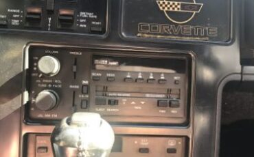 Chevrolet-Corvette-1989-Burgundy-Black-13
