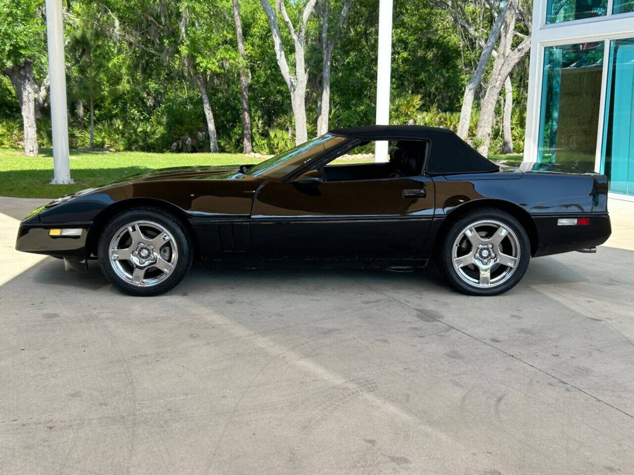 Chevrolet-Corvette-1989-Convertible-12