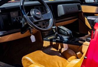 Chevrolet-Corvette-1989-Dark-Red-Metallic-Saddle-4